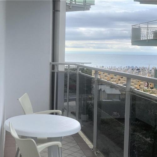Hotel Nizza Frontemare Superior 3 Stelle Лидо ди Йезоло Екстериор снимка